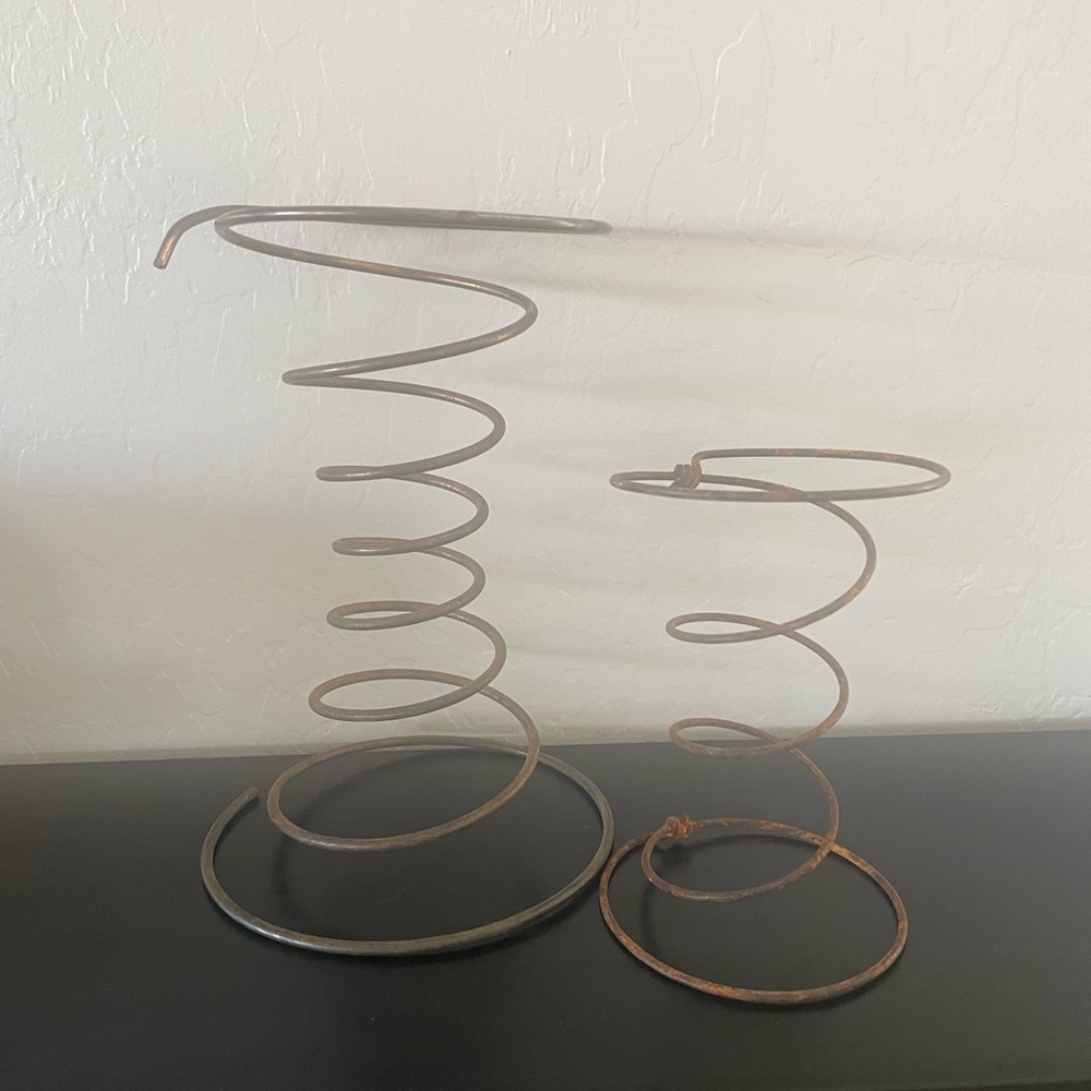 2 Rusty Crusty Decorative Springs